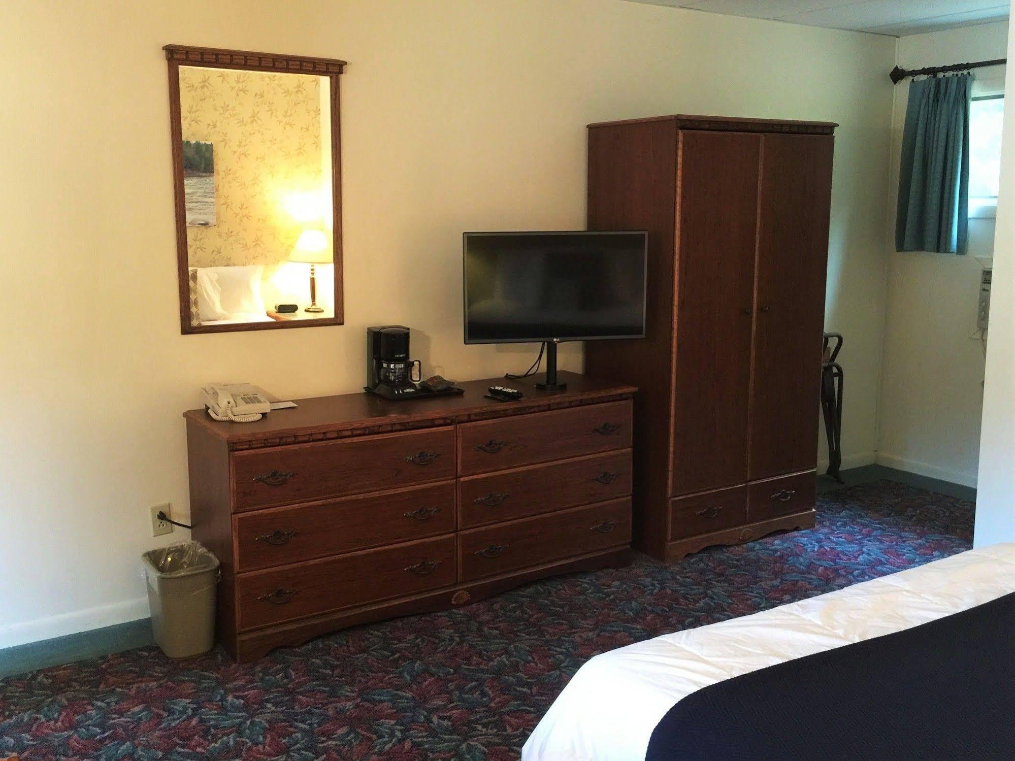 Cedar Motor Inn มาร์เคท ภายนอก รูปภาพ