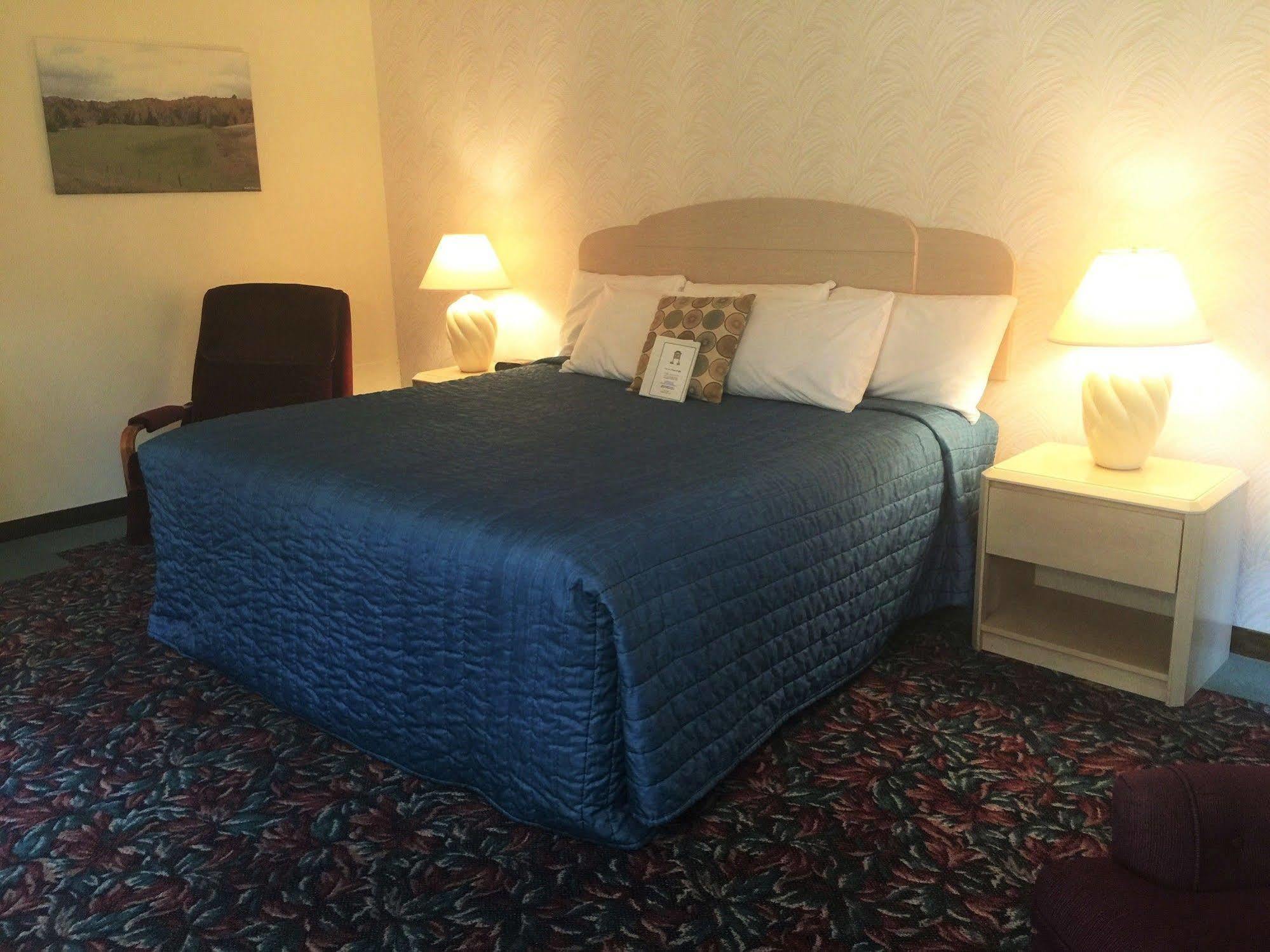 Cedar Motor Inn มาร์เคท ภายนอก รูปภาพ
